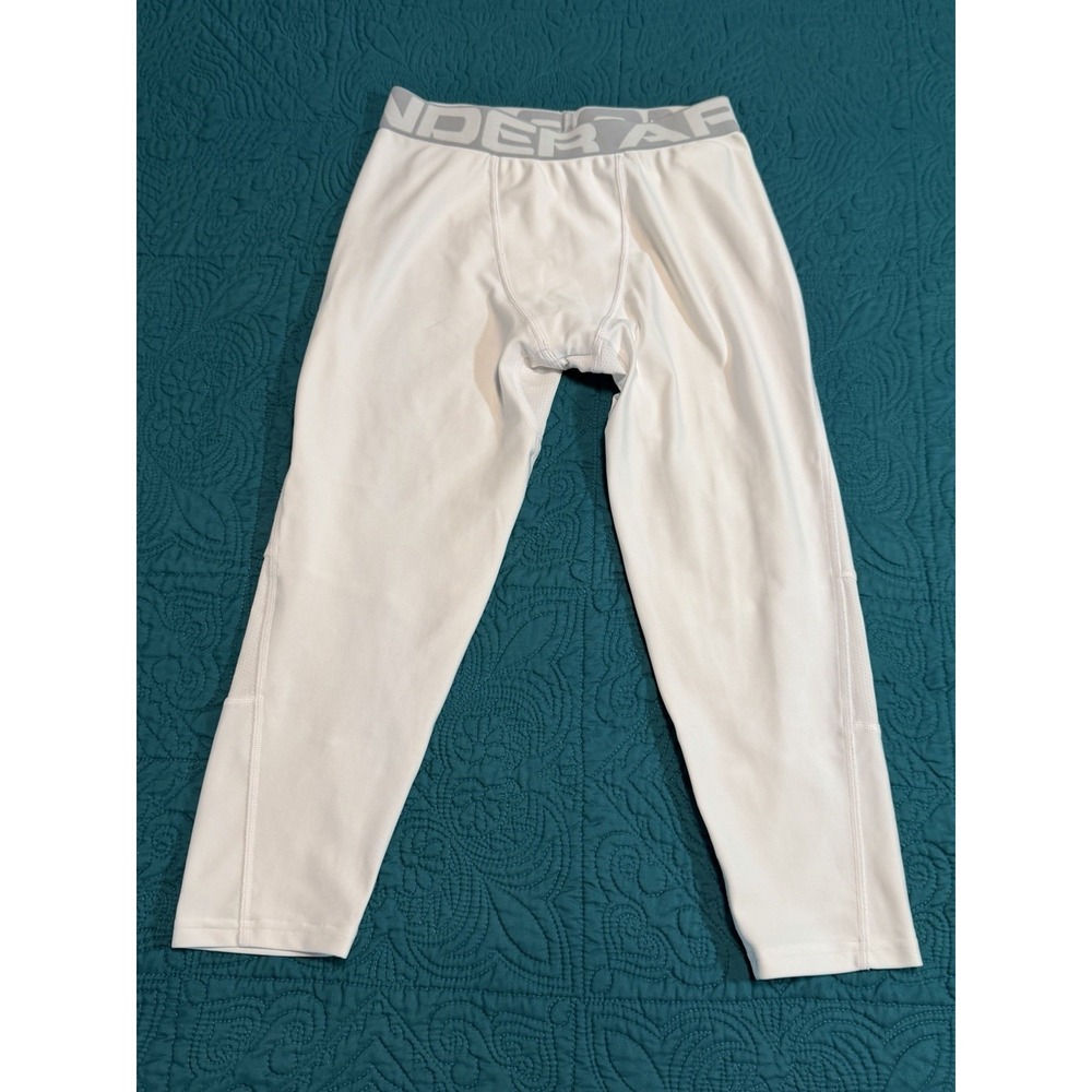 NWT Under‎ Armour HeatGear Boy's YXL 3/4 White Leggings